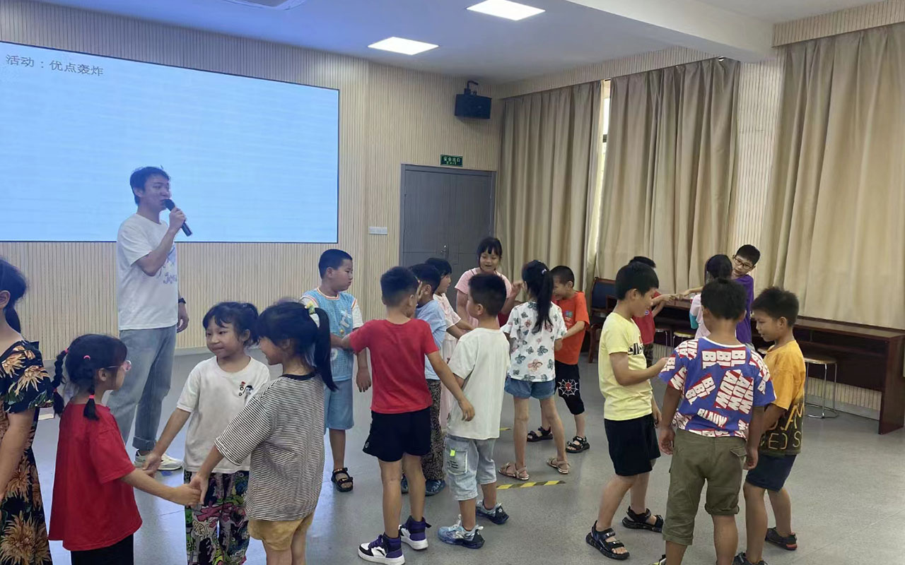 林西龙观乡中心学校